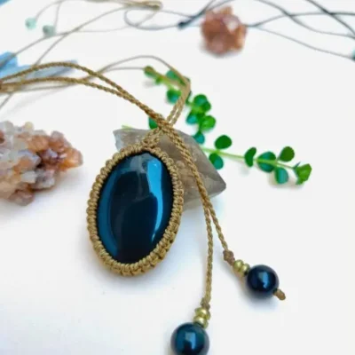 Alternative view of Colar de Macramê com Obsidiana Negra