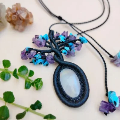 Alternative view of Colar Árvore da Vida com Pedra da Lua, Ametista e Turquesa