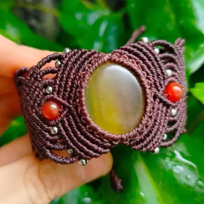 Bracelete de Macramê com Fluorita e Ágata Cornalina