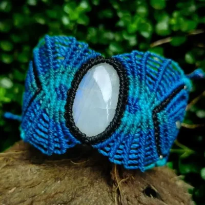 Bracelete de Macramê Azul com Pedra da Lua