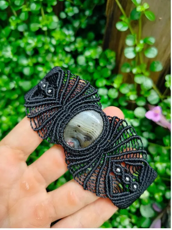 Bracelete de Macramê Preto com Ágata - Imagem 3