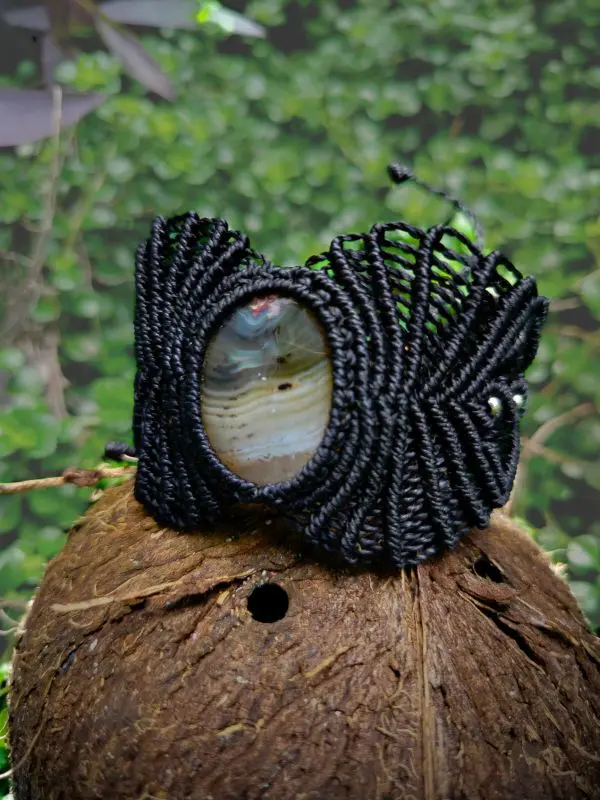 Bracelete de Macramê Preto com Ágata