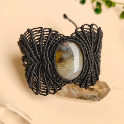 Alternative view of Bracelete de Macramê Preto com Ágata