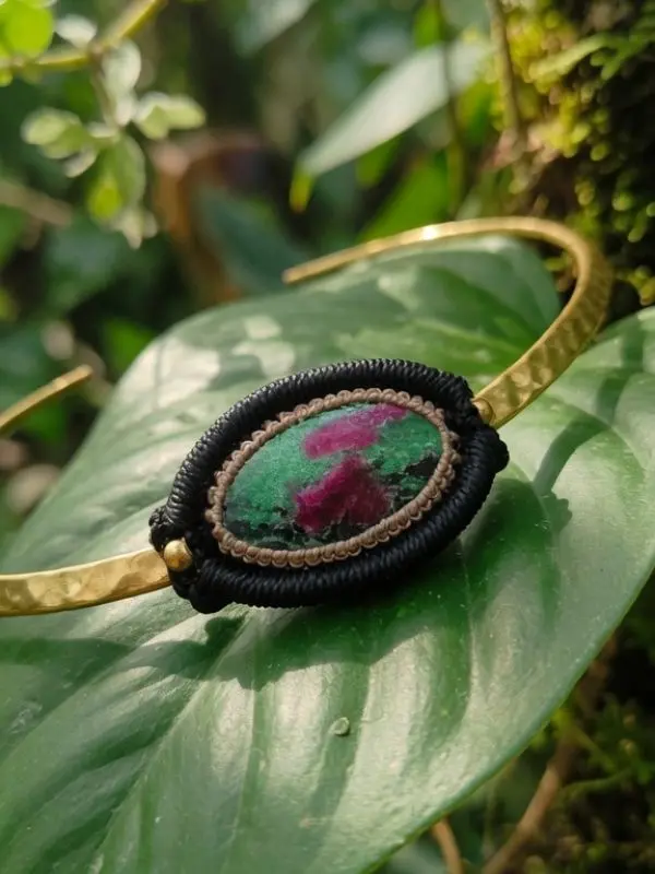 Colar / Gargantilha com Pedra Rubi Zoisita - Imagem 3